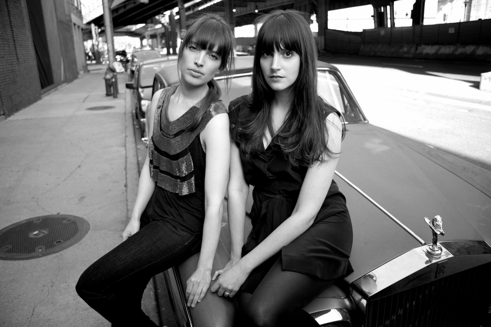 Call Me Kat & Alexa Wilding by Eric Fischer Photo : Los Angeles